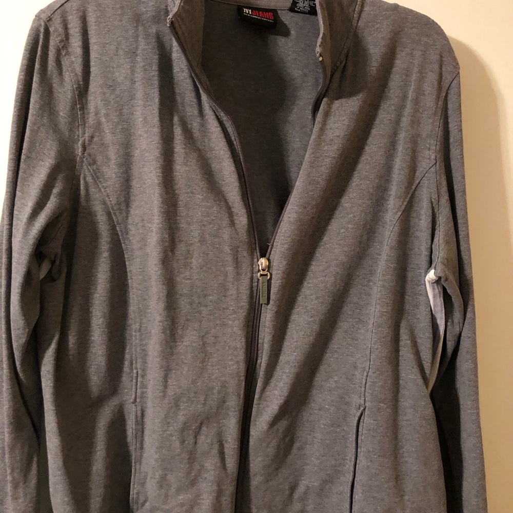 Zipped jacket